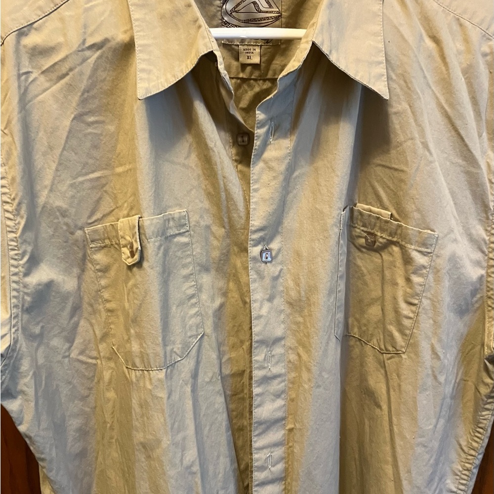 Men’s Reef Short-sleeved Sport shirt Tan Chest pocket Good shape XL